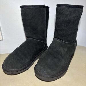 UGG Classic Short Boots Black Suede Sheepskin Lined Women Size 7